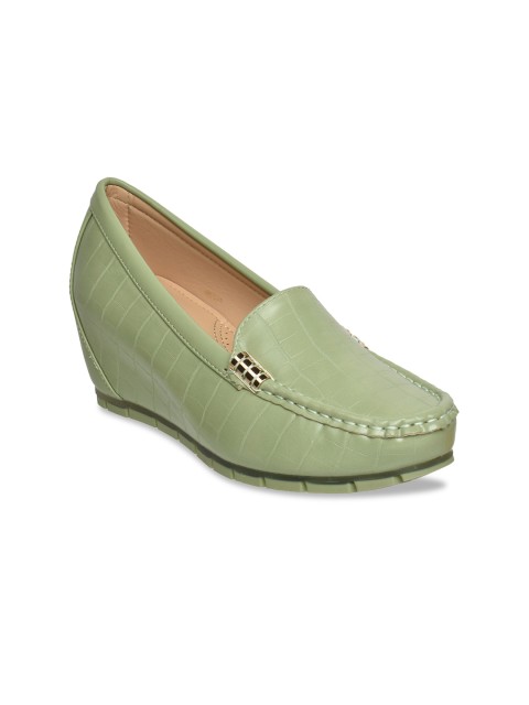 

Flat n Heels Women Green Loafers