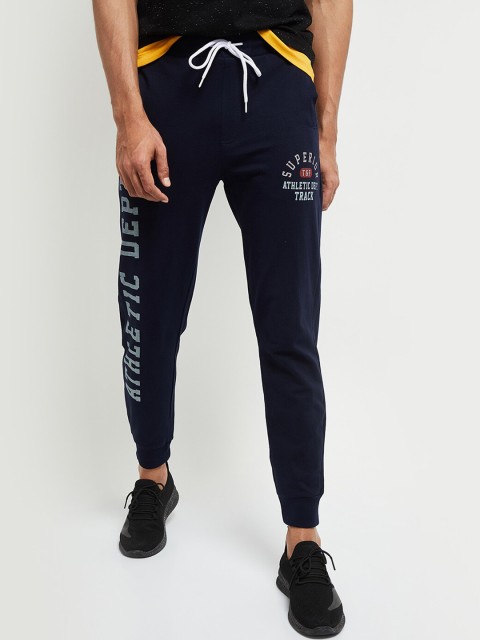 

max Men Navy Blue Solid Joggers