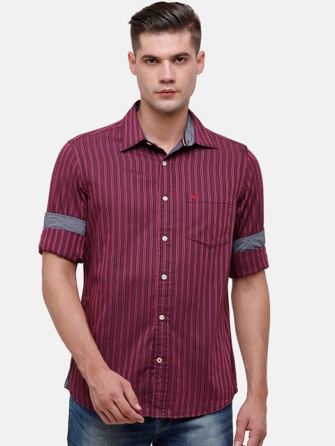 

Double Two Men Maroon Slim Fit Vertical Striped Casual Shirt