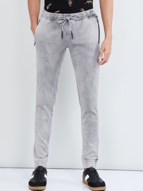 

max Men Grey Joggers
