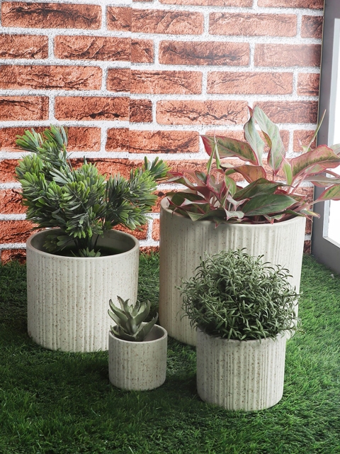 

The Decor Mart Set Of 4 Off White & Brown Textured Handcrafted Ceramic Planters