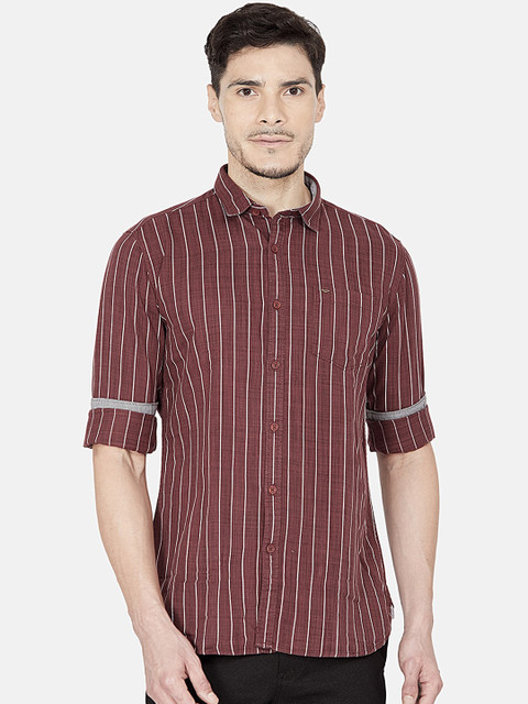 

Oxemberg Men Maroon Slim Fit Striped Casual Shirt