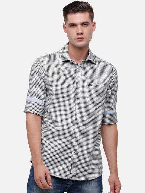 

Double Two Men Green Slim Fit Checked Casual Shirt