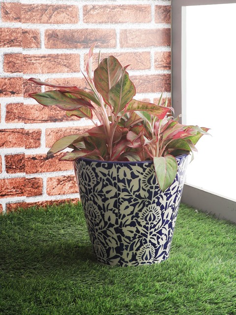 

The Decor Mart Navy Blue & White Floral Ceramic Planter