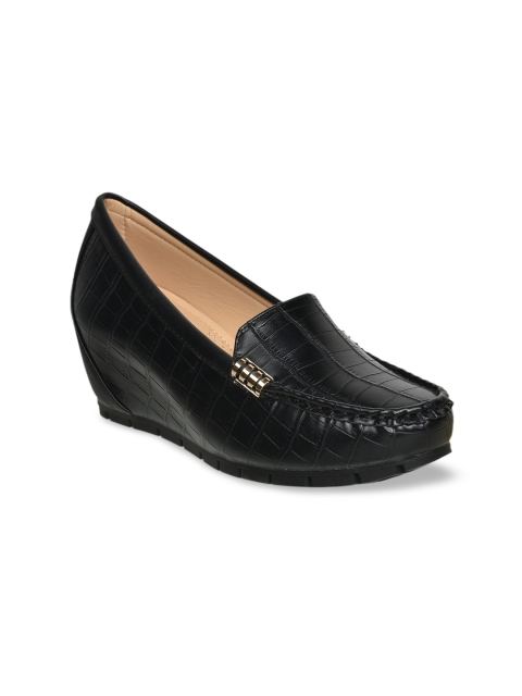 

Flat n Heels Women Black Textured Loafers