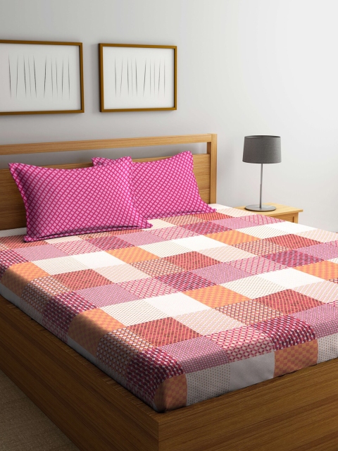 

Weaving Magic Pink & White Geometric 104 TC Cotton Queen Bedsheet with 2 Pillow Covers