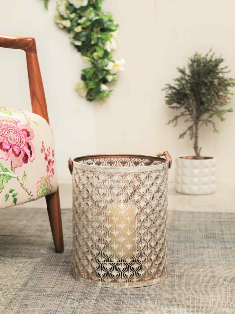 

Amoliconcepts Off White Textured Contemporary Floor Lantern