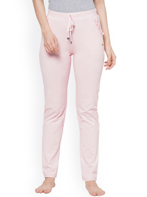 

Sweet Dreams Women Pink Solid Pyjamas
