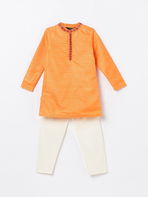 

Melange by Lifestyle Boys Orange Thread Work Kurta with Pyjamas