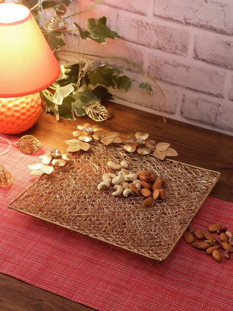 

Aapno Rajasthan Gold-Toned Metal Tray
