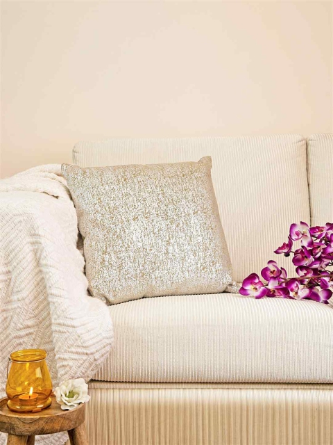 

Amoliconcepts Beige & Silver-Toned Embellished Velvet Square Cushion Covers