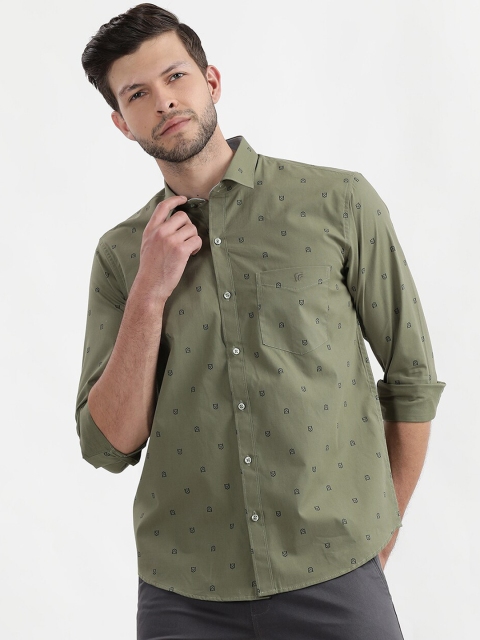 

V2 Value & Variety Men Green Slim Fit Printed Casual Shirt