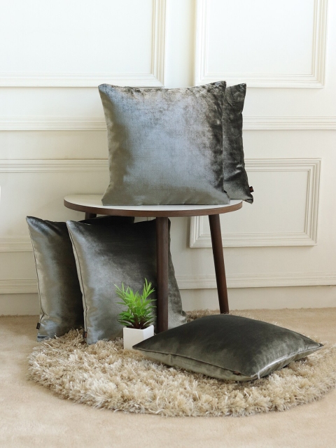 

GM Grey Set of 5 Velvet Square Cushion Covers