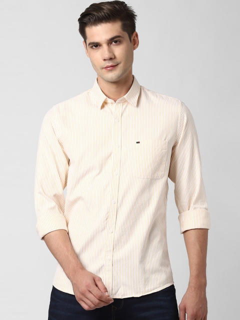 

Peter England Casuals Men Cream-Coloured Slim Fit Checked Casual Shirt