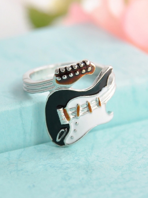 

OOMPH Black & White Guitar Enamel Finger Ring