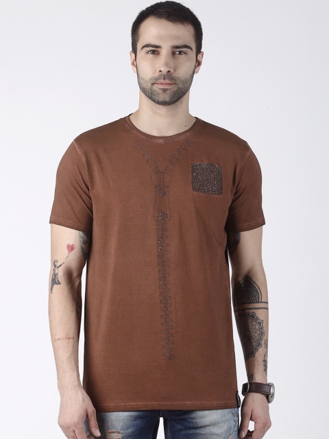 

Rex Straut Jeans Men Brown Printed Slim Fit T-shirt