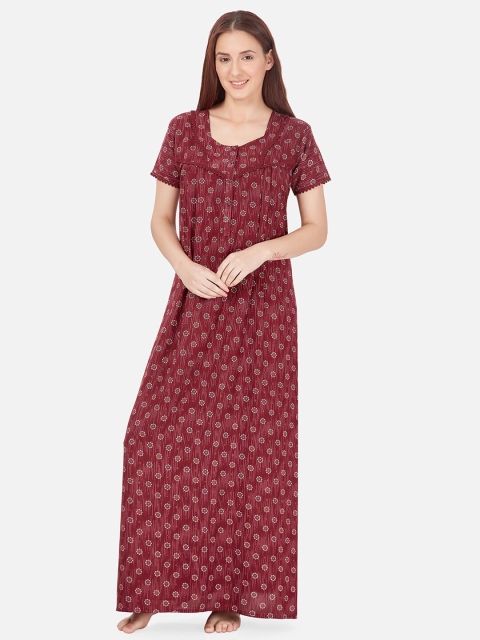 

Sand Dune Printed Alpine Pleated Nightdress, Maroon