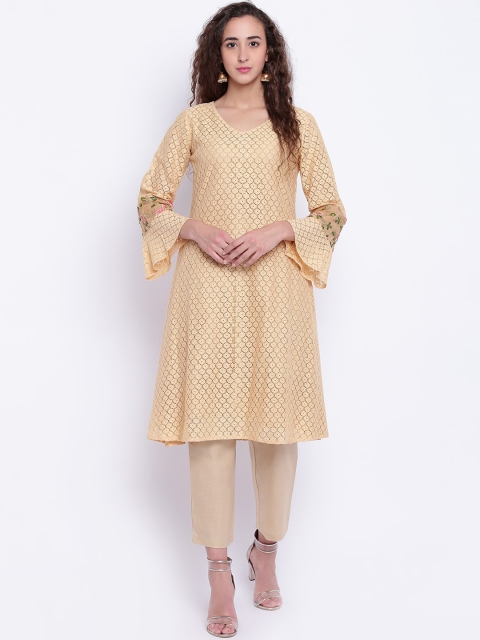 

Shakumbhari Women Beige Ethnic Motifs Printed Flared Sleeves Kurta