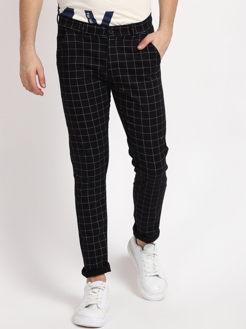 

V2 Value & Variety Men Black Checked Regular Trousers