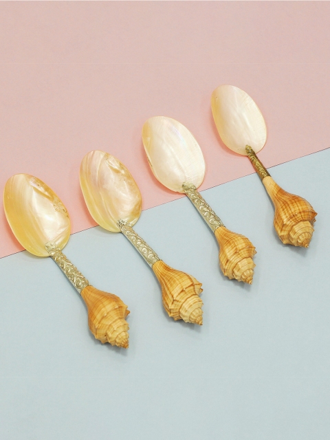 

THOA Gold-Toned & Cream-Coloured 4 Pieces Seashell Spoons