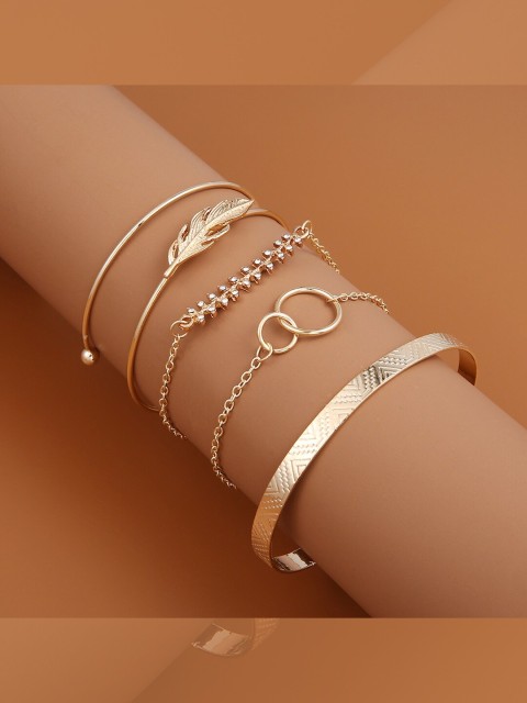 

YoungWildFree Women Pack of 4 Gold-Toned & White Brass Gold-Plated Charm Bracelet
