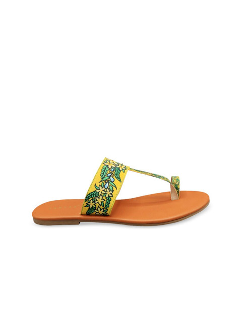 

Kanvas Women Yellow Floral Printed One Toe Flats