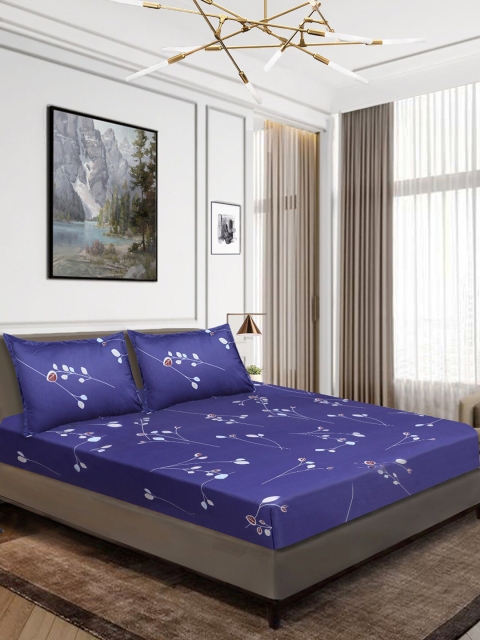 

Aura Blue & White Floral 140 TC Queen Bedsheet with 2 Pillow Covers