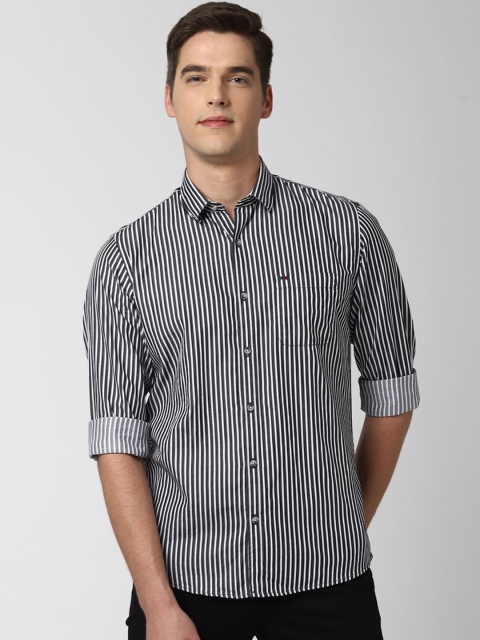

Peter England Casuals Men Grey Slim Fit Pinstripes Striped Casual Shirt