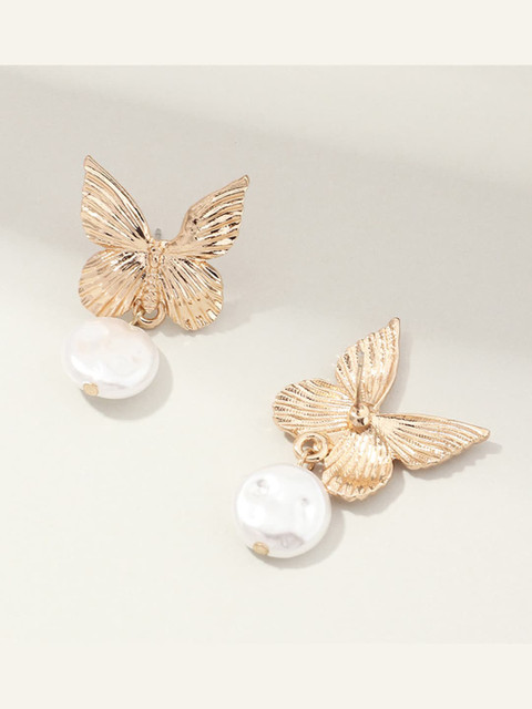 

YoungWildFree Gold-Toned & White Contemporary Studs Earrings
