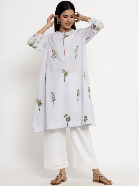 

VRISA Women Off White Floral Embroidered Thread Work Kurta