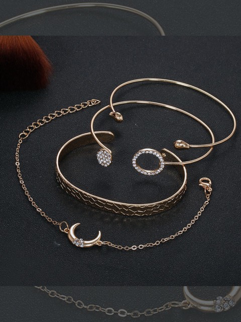 

YoungWildFree Women 4 Gold-Toned & White Brass Gold-Plated Charm Bracelet