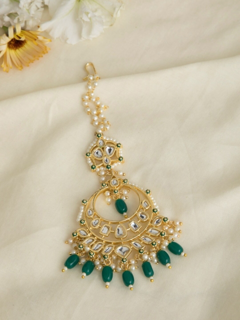 

INDYA Gold-Plated White Kundan-Studded & Green Beaded Maang Tikka