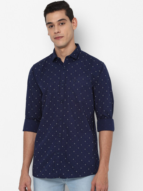 

Solly Jeans Co Men Navy Blue Printed Cotton Casual Shirt