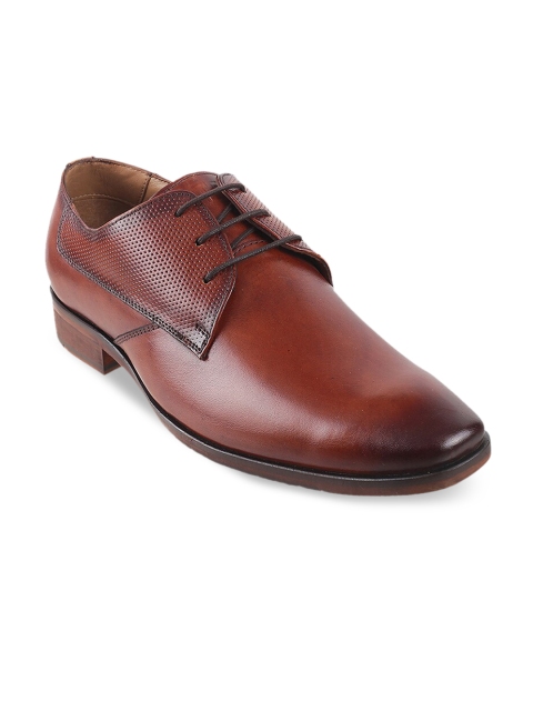 

Metro Men Tan Brown Textured Leather Formal Derbys