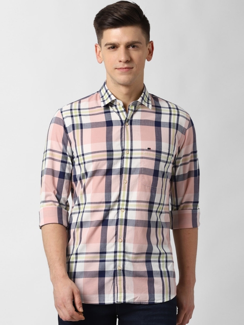 

Peter England Casuals Men Pink Slim Fit Checked Cotton Casual Shirt