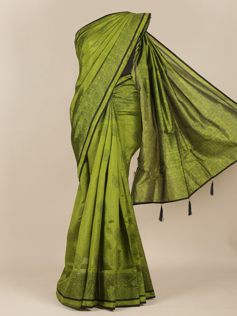 

Pothys Green Floral Printed Cotton Blend Saree