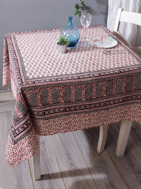 

RANGDESI Off-White & Red Bagh Hand-Block Printed Cotton 4-Seater Table Cover