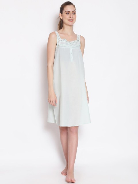 

Oxolloxo Women Green Solid Nightdress