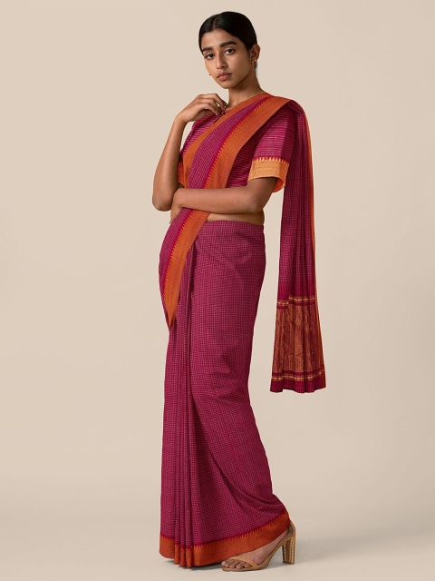 

Taneira Red & Gold-Toned Checked Zari Pure Cotton Mangalagiri Saree