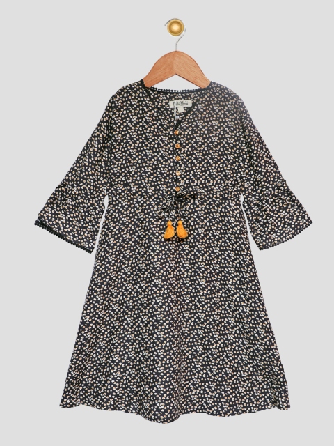 

Bella Moda Black Tie-Up Printed Neck Dress