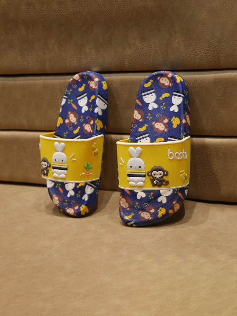 

FEETWELL SHOES Unisex Kids Blue & Yellow Printed Croslite Sliders
