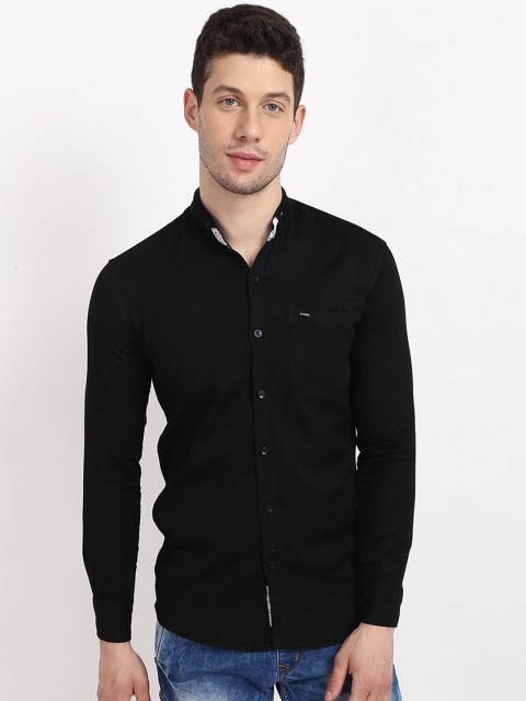 

V2 Value & Variety Men Black Casual Shirt