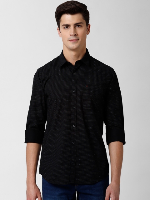 

Peter England Casuals Men Black Slim Fit Casual Shirt