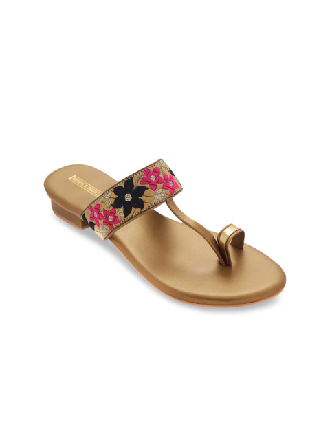 

TRENDS & TRADES Gold Ethnic Block Heels
