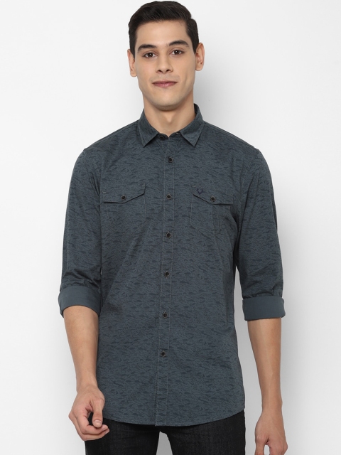 

Solly Jeans Co Men Grey Printed Casual Shirt