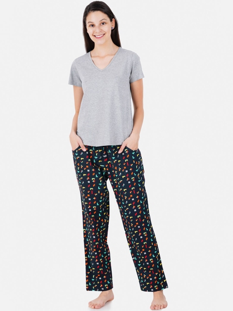 

Smugglerz Women Black & Grey Night suit