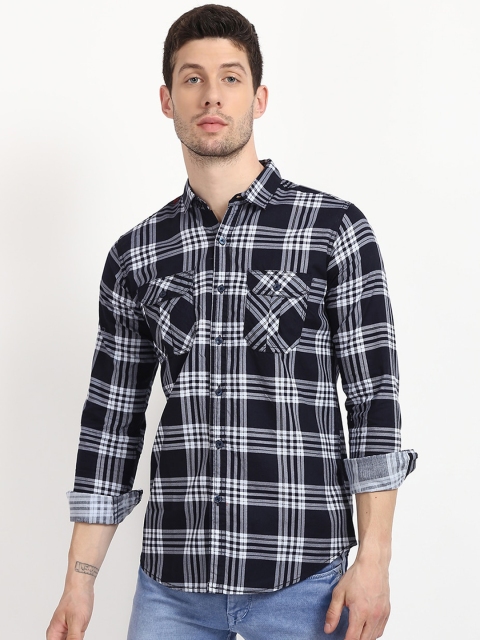 

V2 Value & Variety Men White Checked Casual Shirt