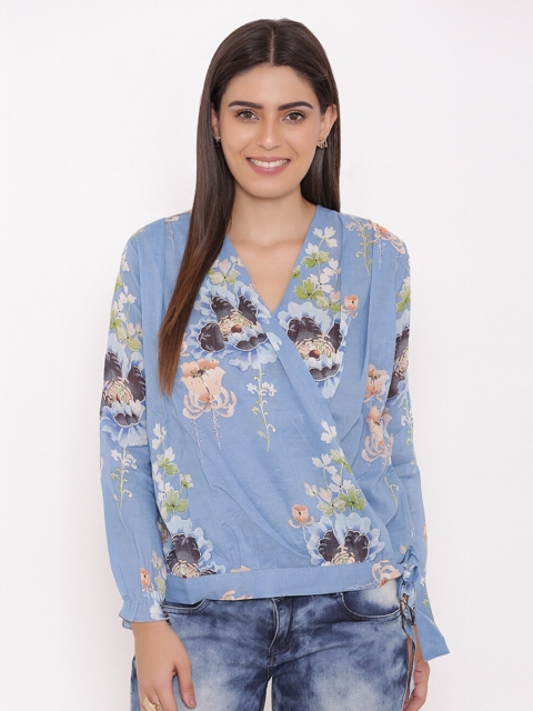 

Yaadleen Women Blue Floral Crepe Wrap Top
