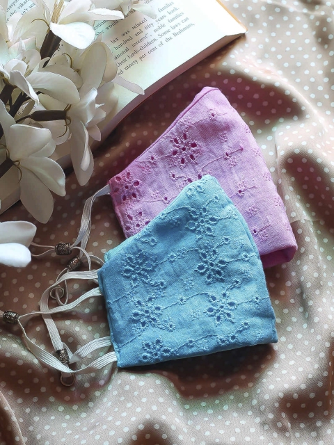 

Bellofox Set of 2 Unisex Light Pink and Turquoise Blue Chikan 3 Ply Face Mask