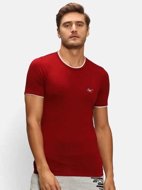 

V2 Value & Variety Men Maroon Solid T-shirt
